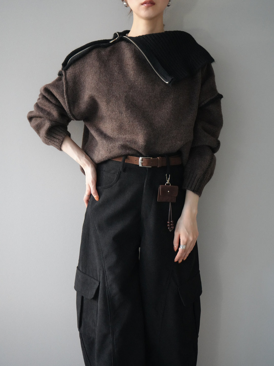 [予約]ZIPハイネックバイカラーニットプルオーバー/brown