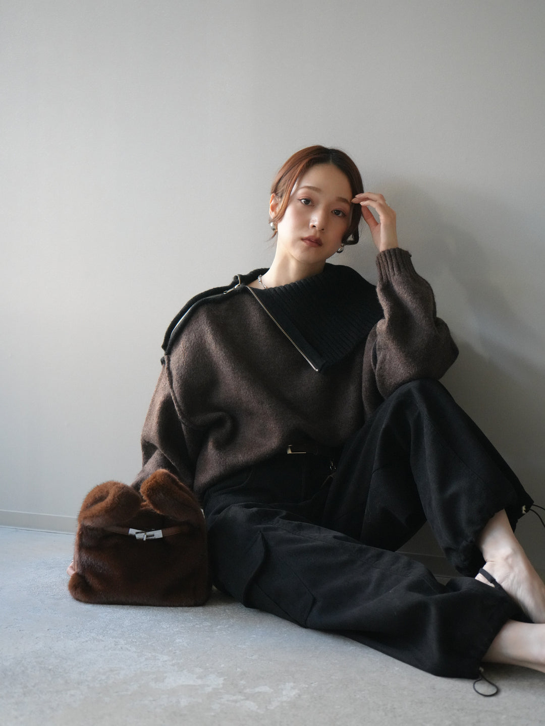 [予約]ZIPハイネックバイカラーニットプルオーバー/brown