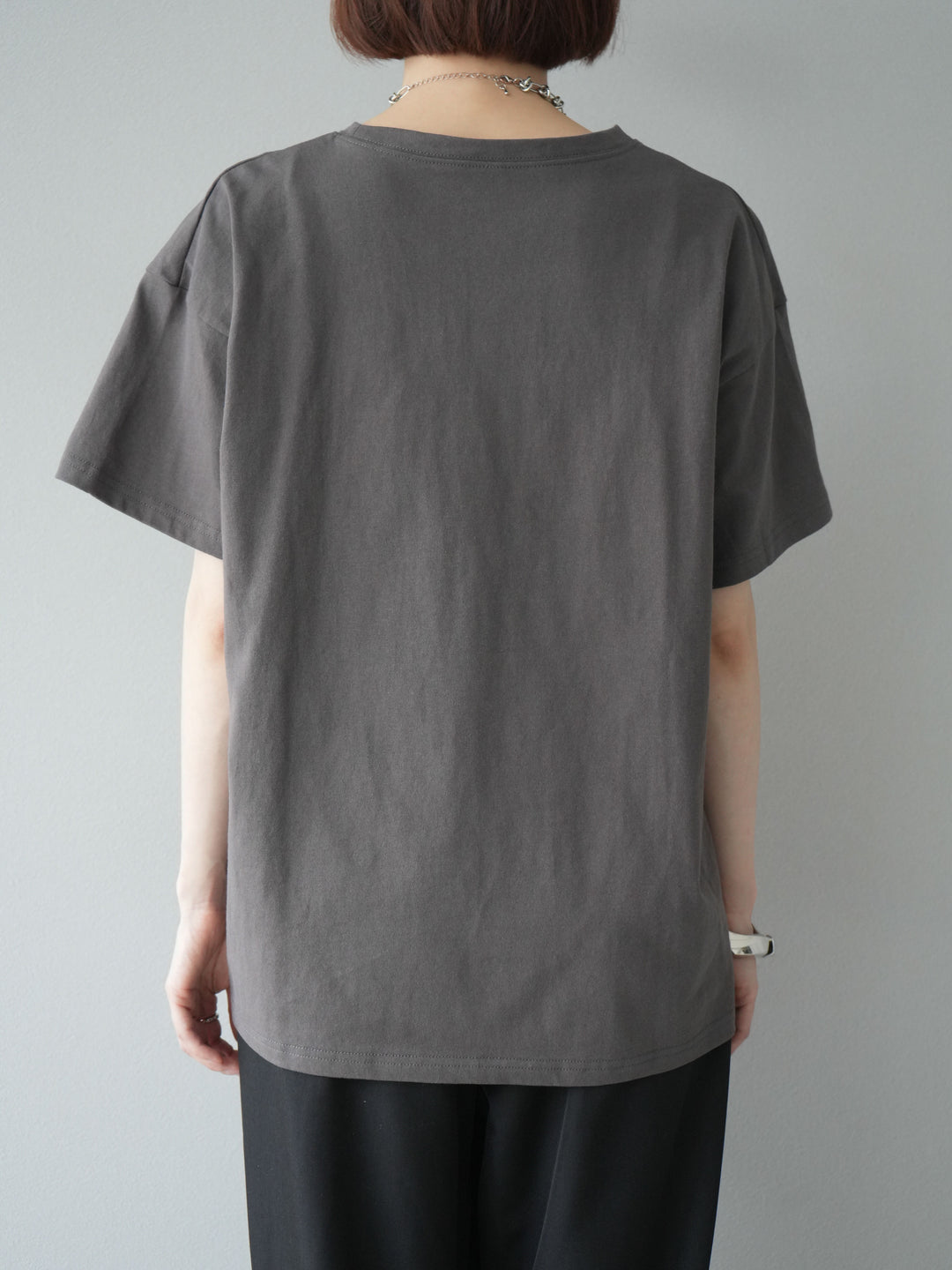 [予約]箔プリントTシャツ/チャコールシルバー