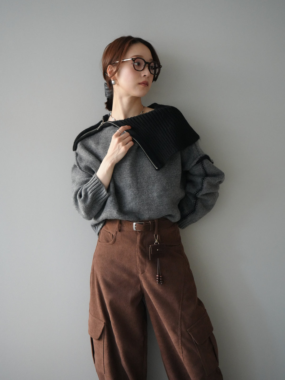 [予約]ZIPハイネックバイカラーニットプルオーバー/charcoal