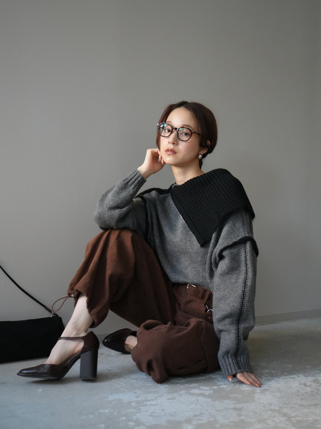 [予約]ZIPハイネックバイカラーニットプルオーバー/charcoal