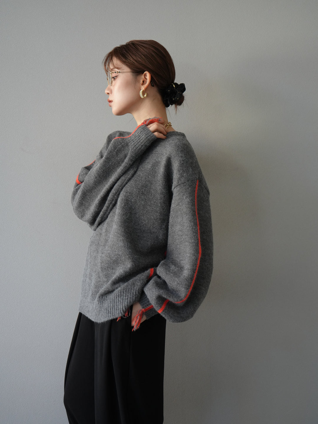 [SET]配色ステッチフリンジニットプルオーバー +選べるアクセセット(2set)