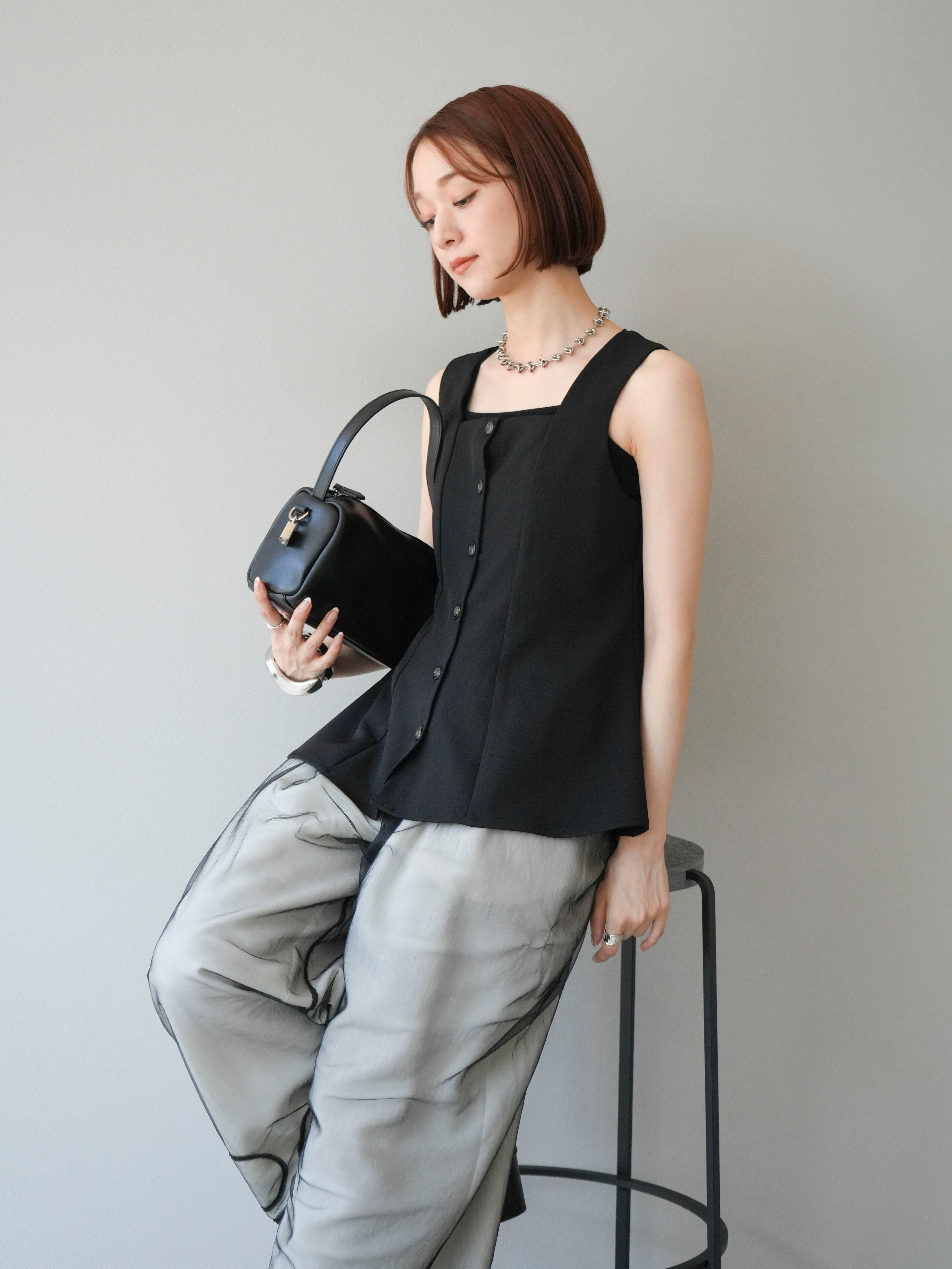 シルエットがきれいな2wayペプラムベスト　OUR シルエットがきれいな2wayペプラムベスト – OURHOME