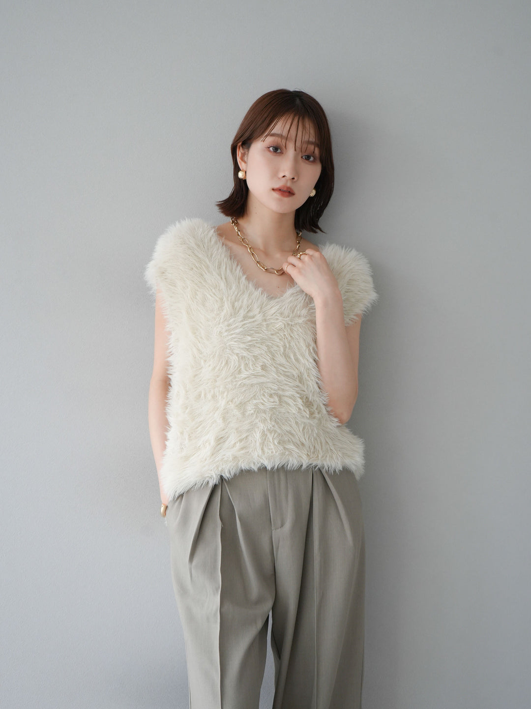 [予約]Vネックシャギールーズベスト/アイボリー