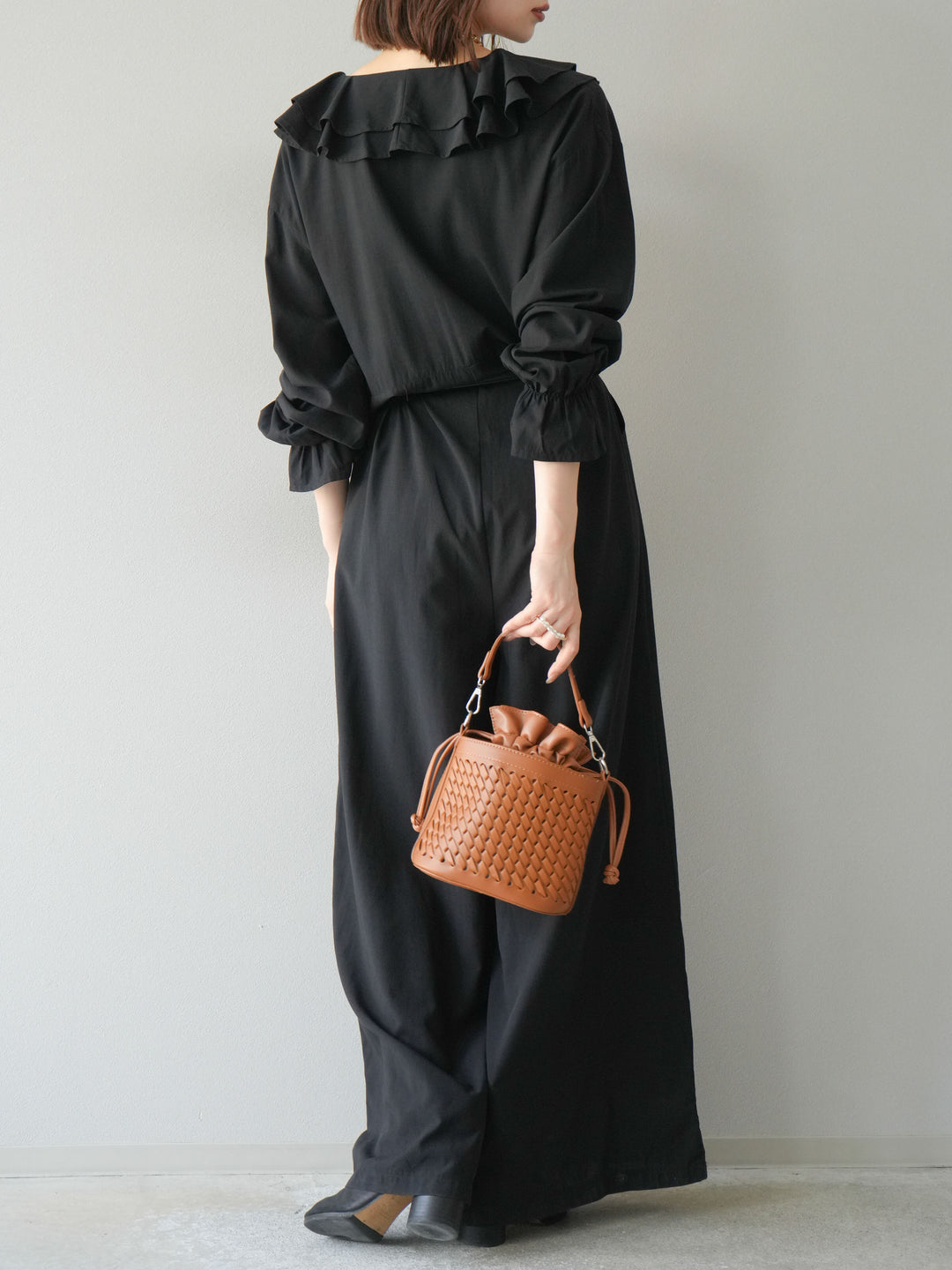 [予約]ラッフルデザインオールインワン/ブラック