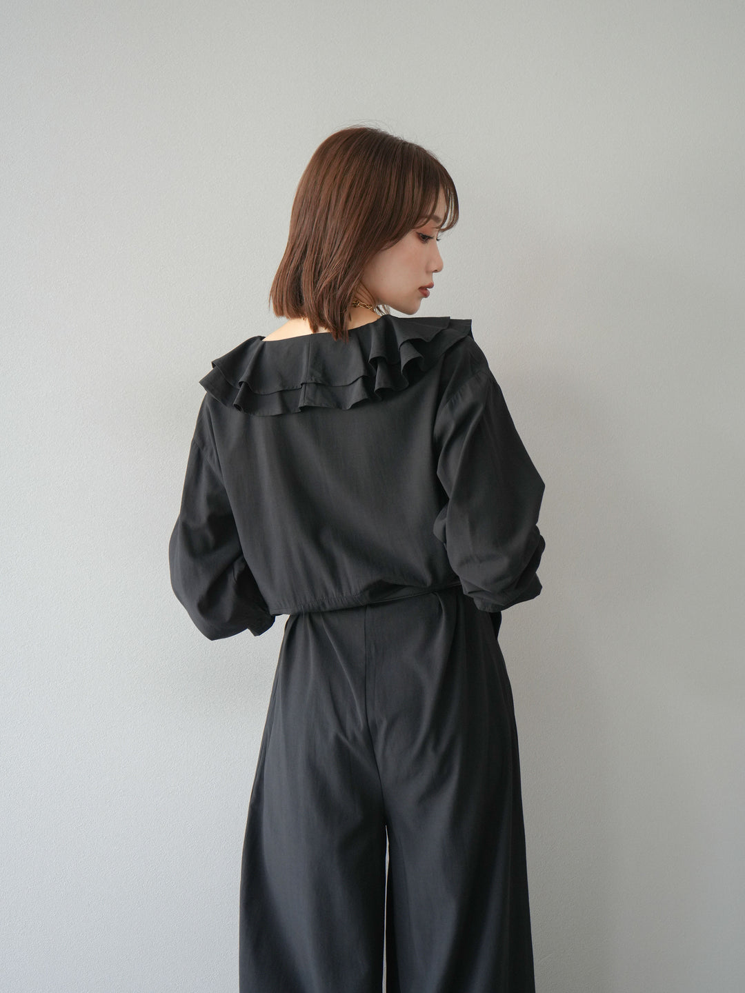 [予約]ラッフルデザインオールインワン/ブラック