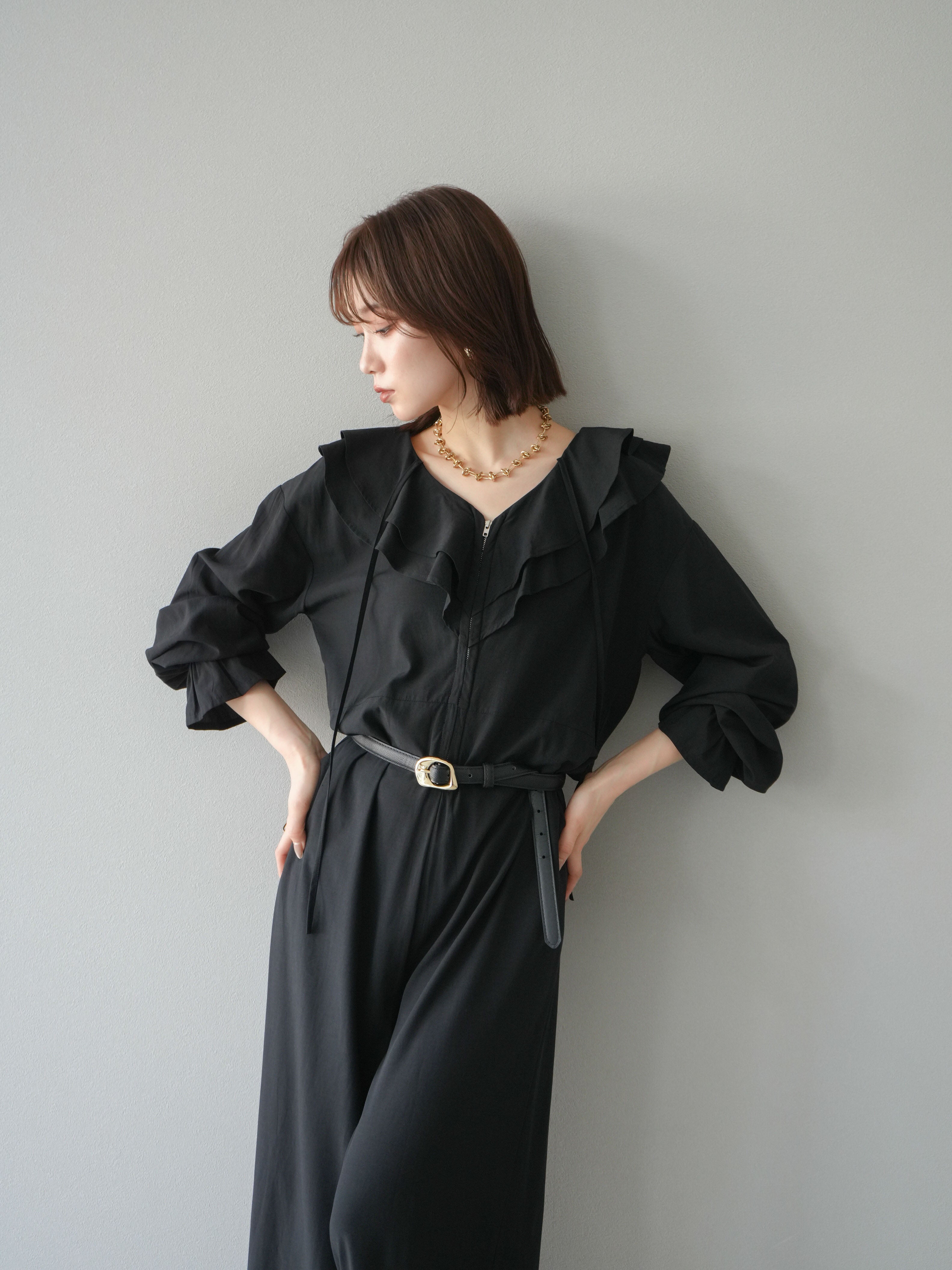 予約]ラッフルデザインオールインワン/ブラック – Lumier