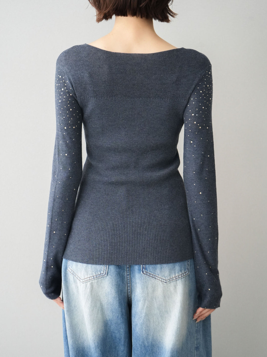 【預購】亮片透視針織上衣 / 灰色