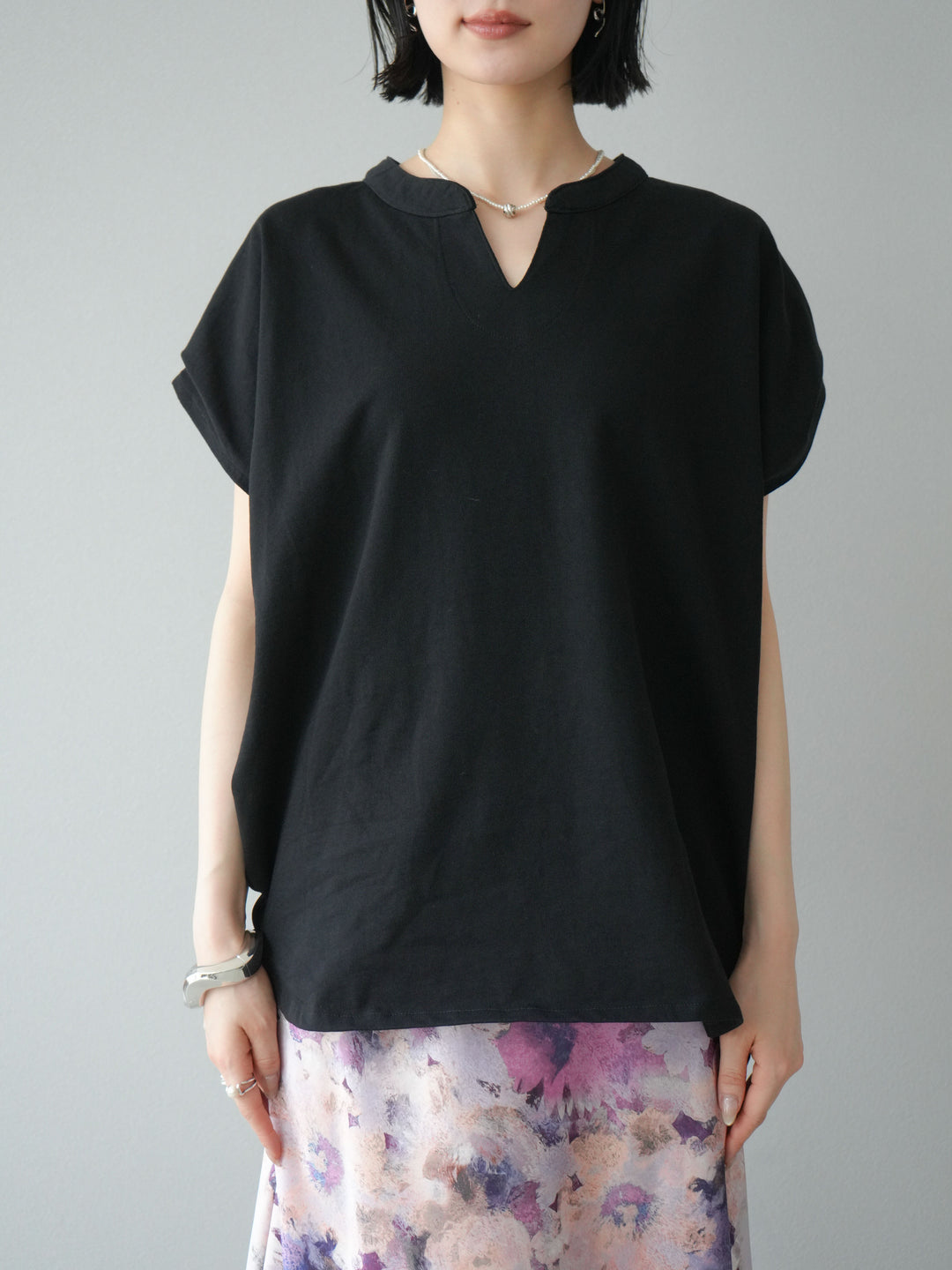 [予約]キーネックドルマンルーズコットンTシャツ/ブラック