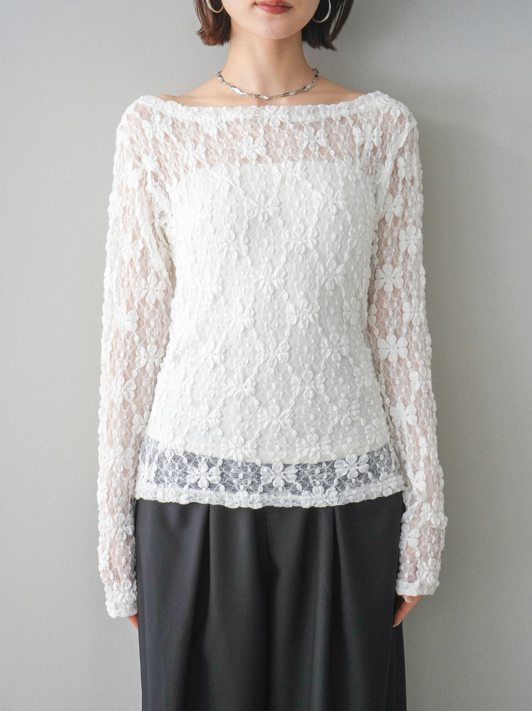 [予約]サイドギャザーレーストップス/white