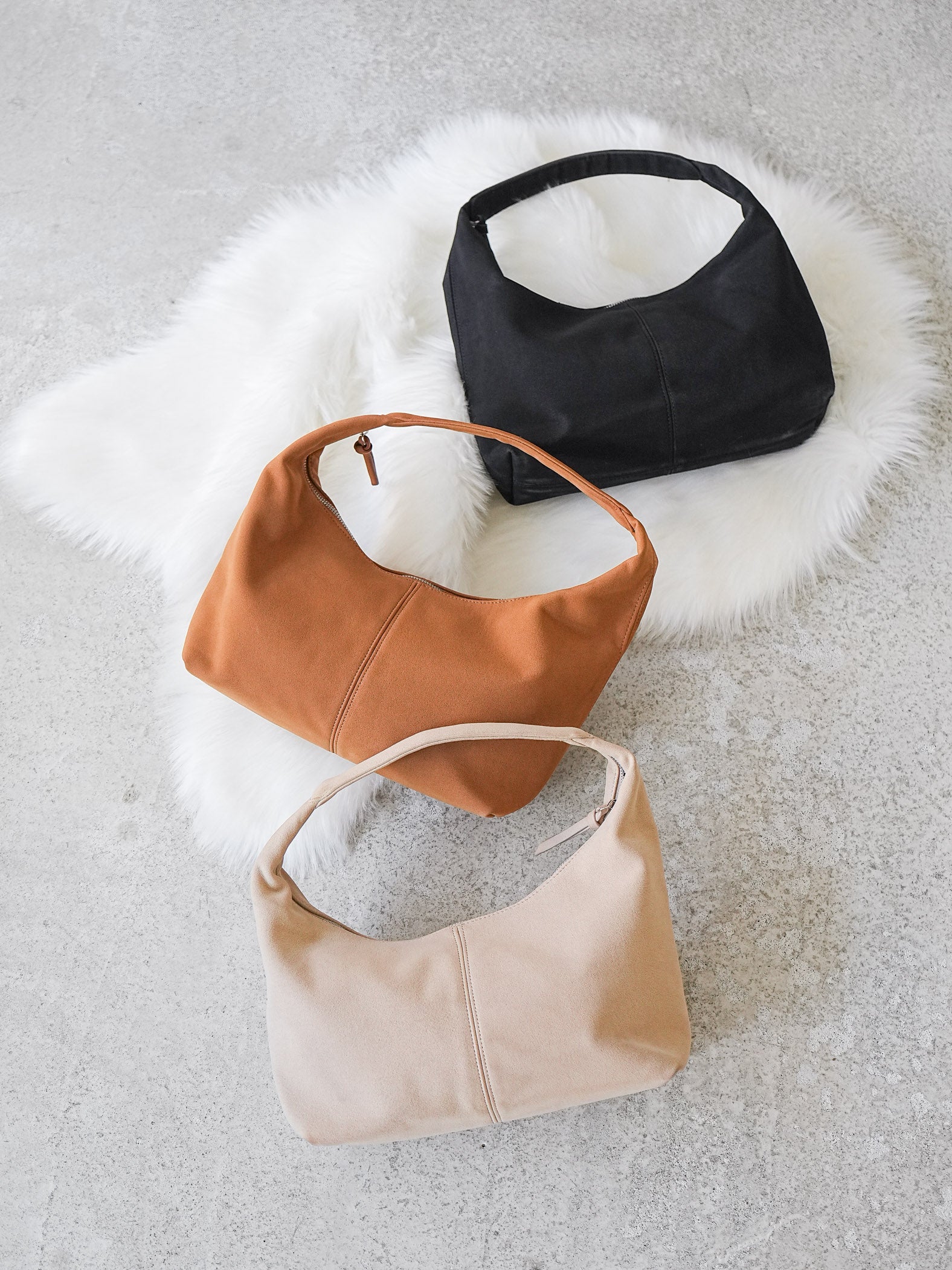予約]ラウンドハンドルスエードBAG /キャメル – Lumier