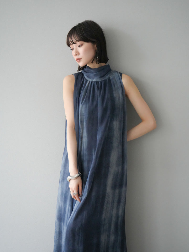 [預購] 精緻圖案掛脖透視洋裝/海軍藍