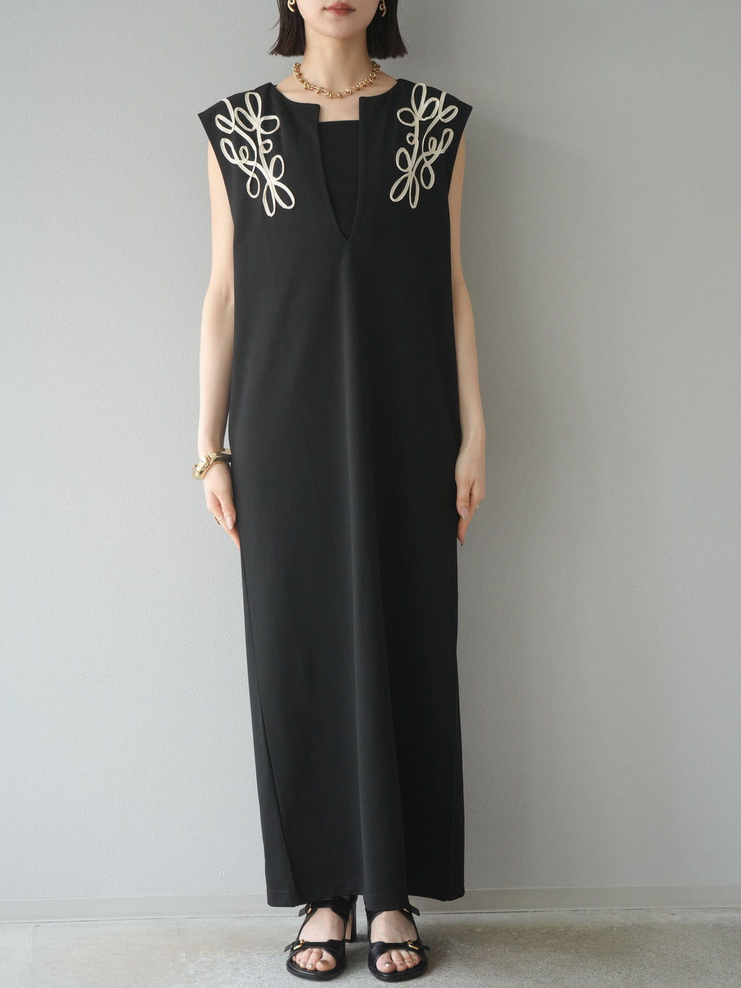 [予約]ライトポンチコード刺繍ワンピース/ブラック