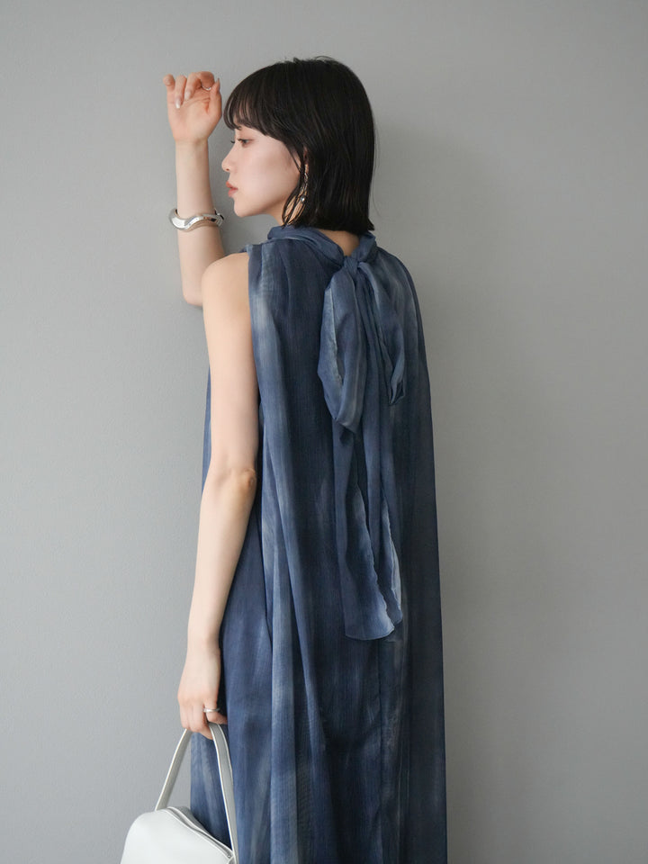 [預購] 精緻圖案掛脖透視洋裝/海軍藍