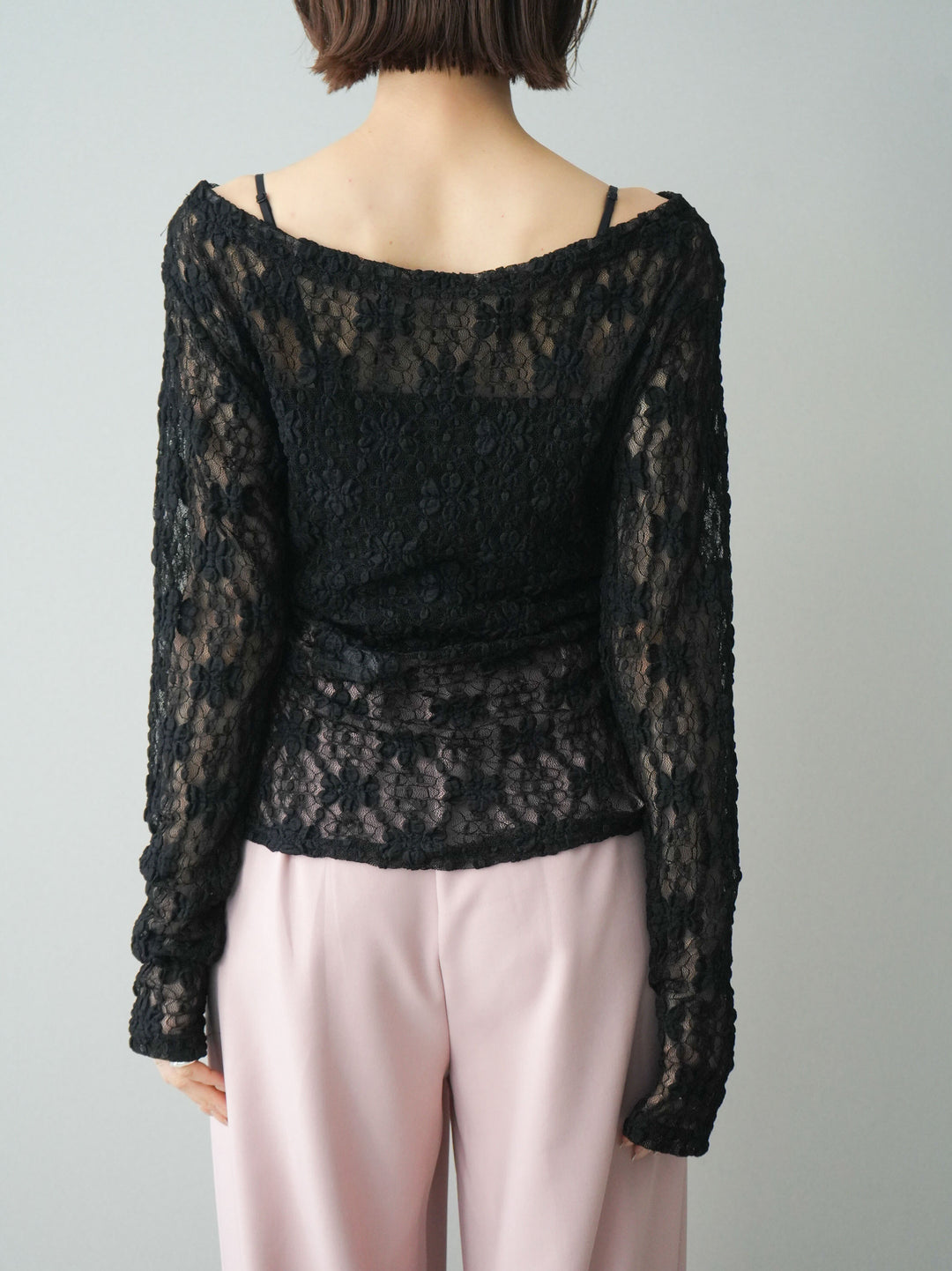 [予約]サイドギャザーレーストップス/black