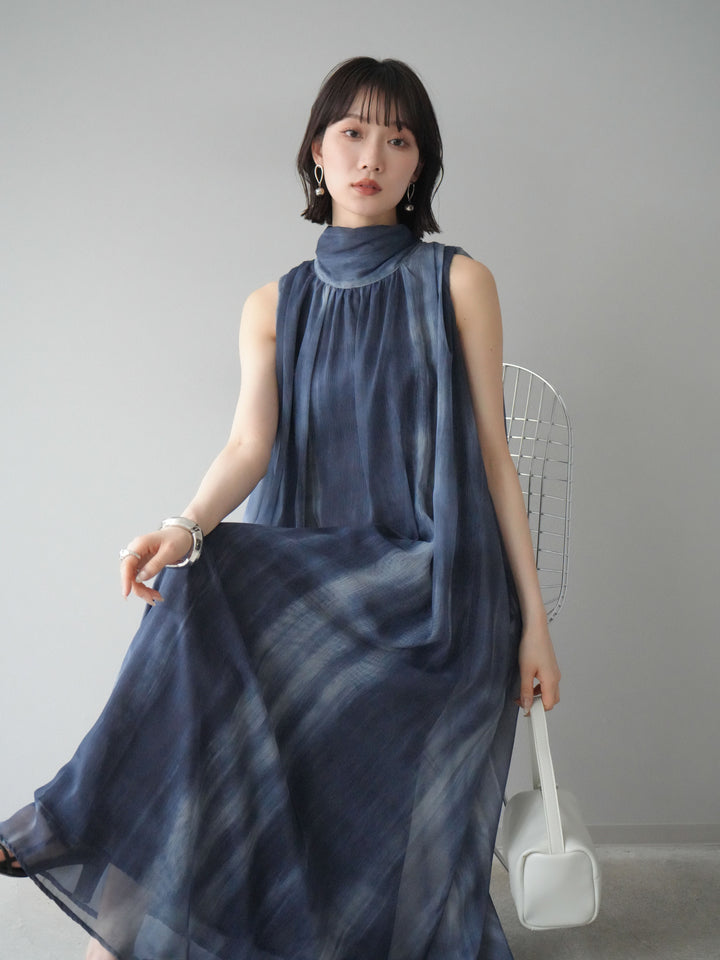 [預購] 精緻圖案掛脖透視洋裝/海軍藍