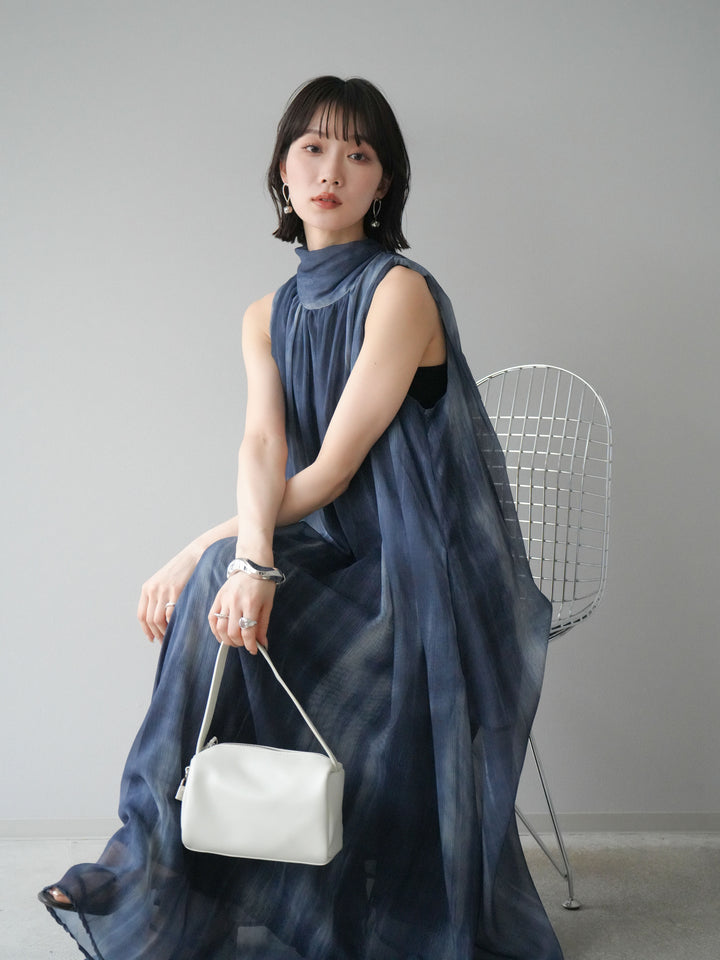 [預購] 精緻圖案掛脖透視洋裝/海軍藍