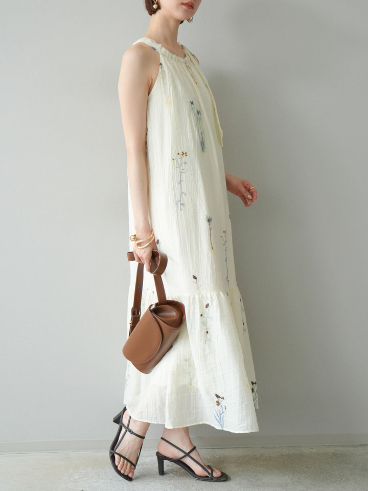 [予約]フラワー刺繍ホルターワンピース/アイボリー