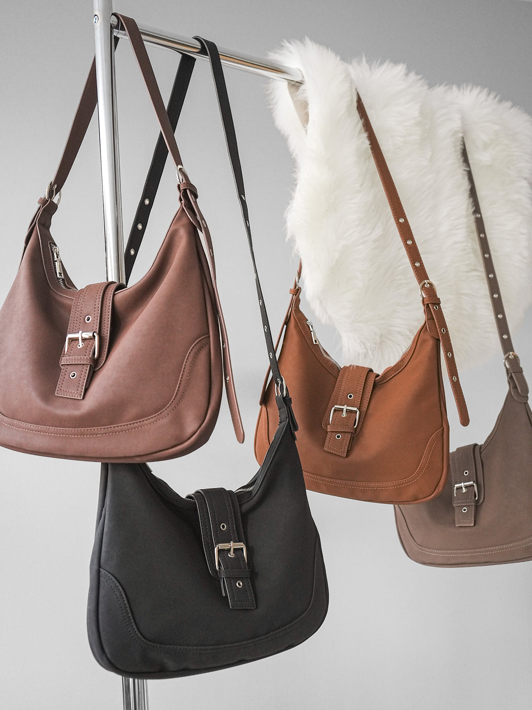 [予約]ベルトデザインホーボーBAG /グレー