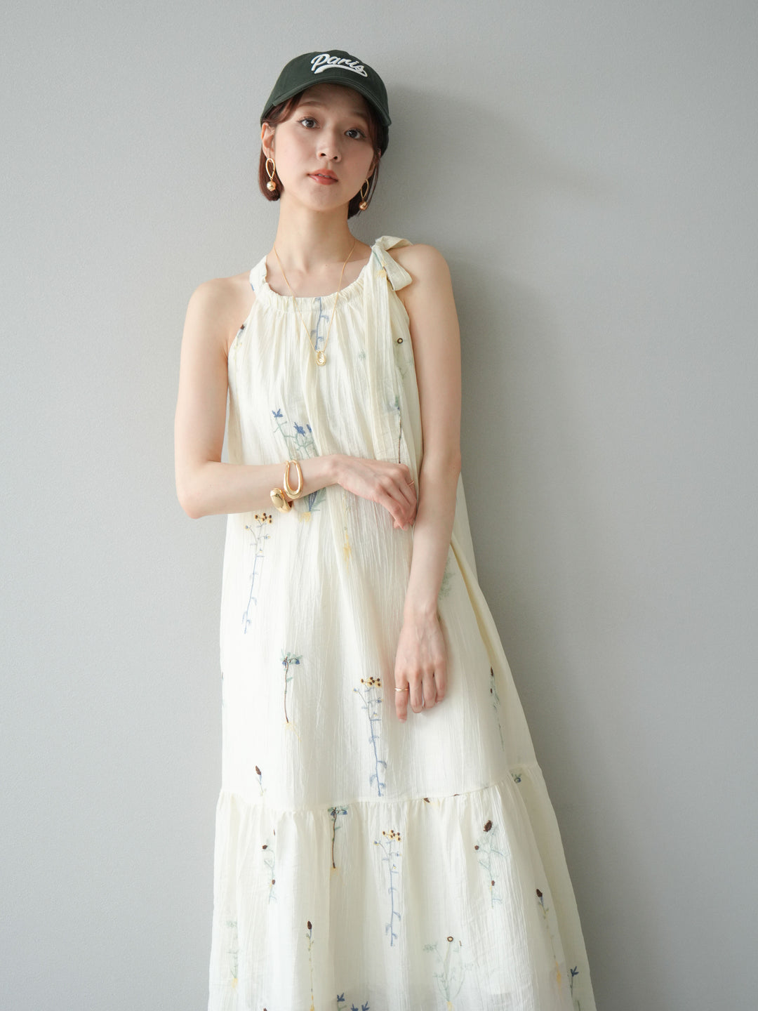 [予約]フラワー刺繍ホルターワンピース/アイボリー