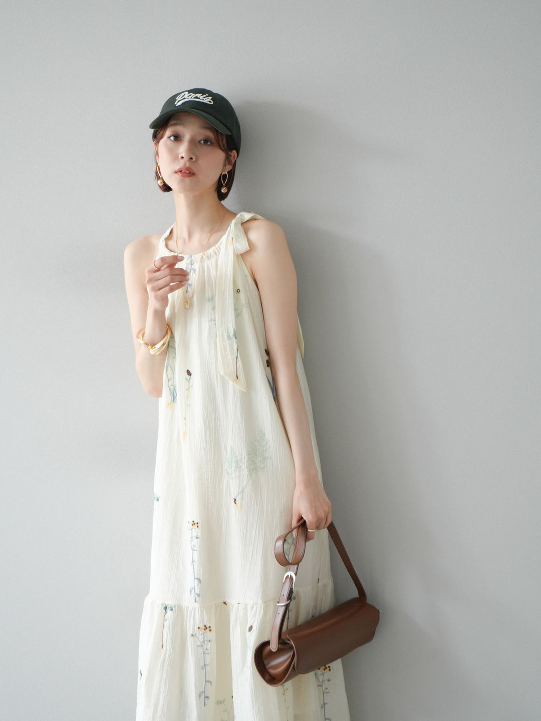 [予約]フラワー刺繍ホルターワンピース/アイボリー