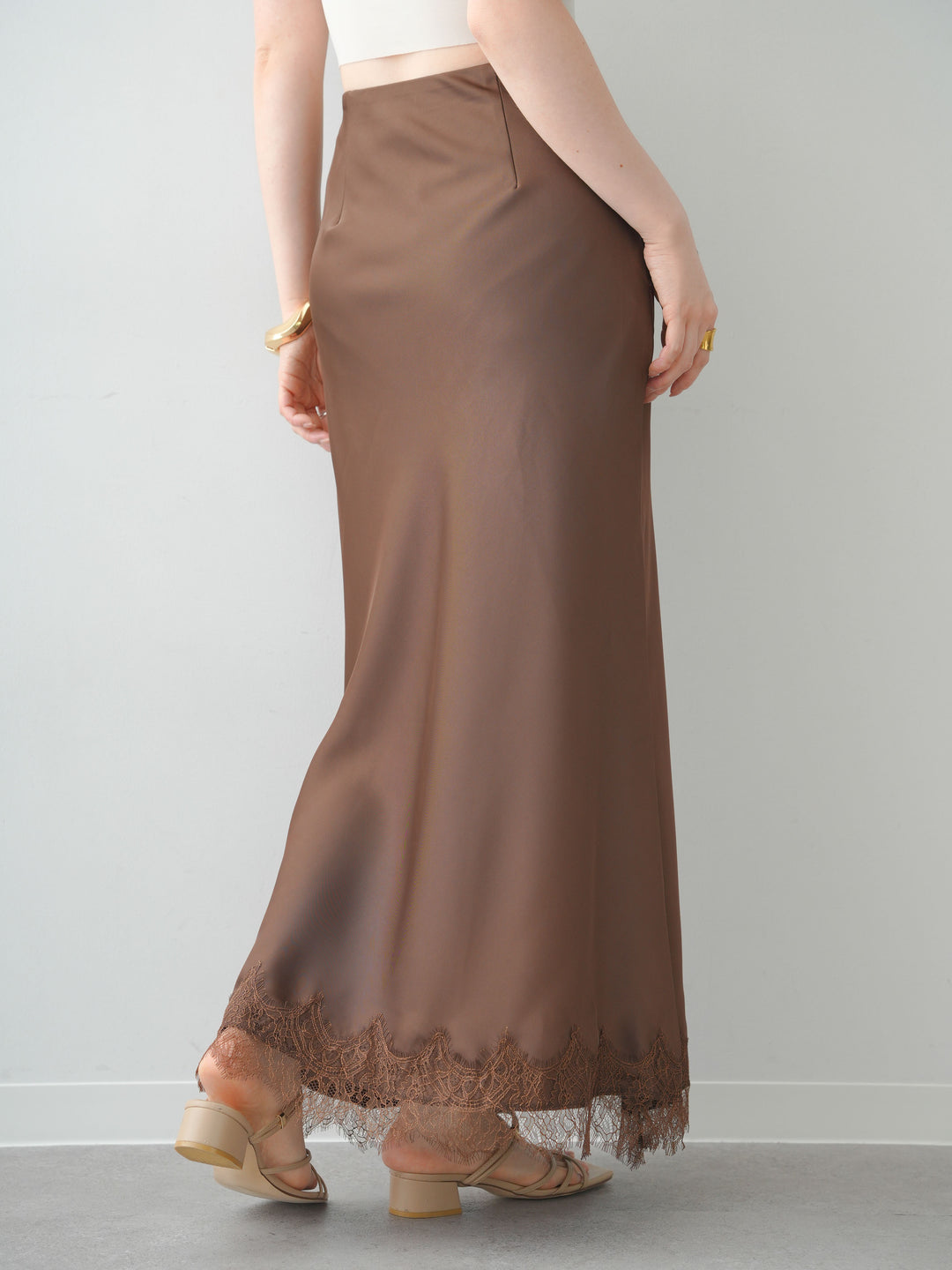 [予約]レースヘムサテンIラインスカート/brown