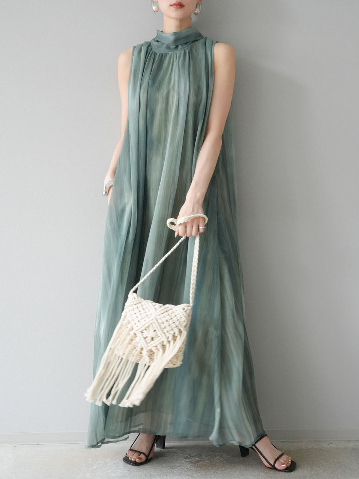 [預購] 精緻圖案掛脖透視洋裝/綠色