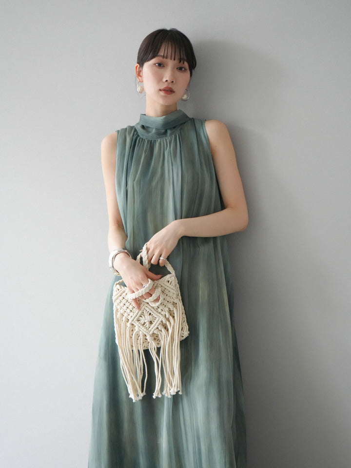 [預購] 精緻圖案掛脖透視洋裝/綠色