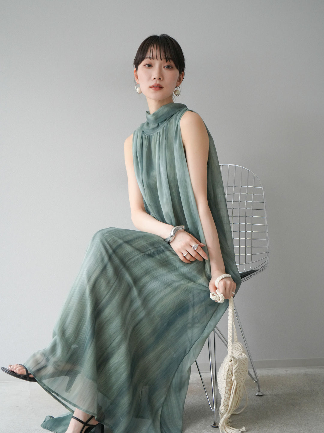 [預購] 精緻圖案掛脖透視洋裝/綠色