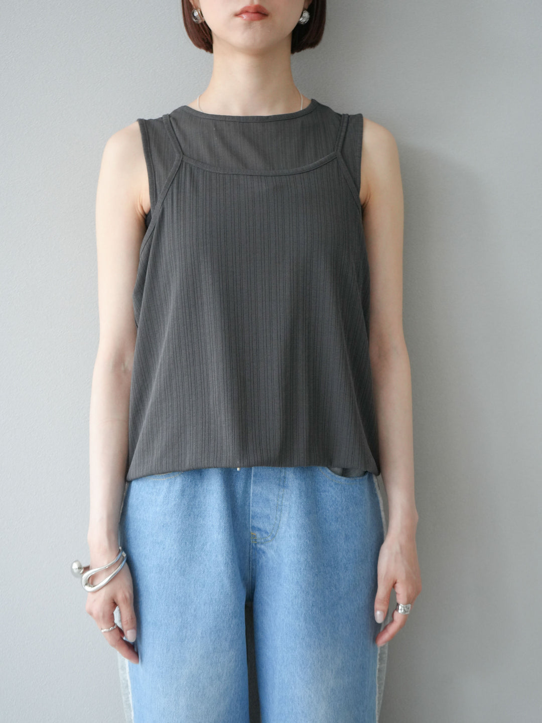 [預訂] Ice Touch 2WAY Design 吊帶背心/炭灰色