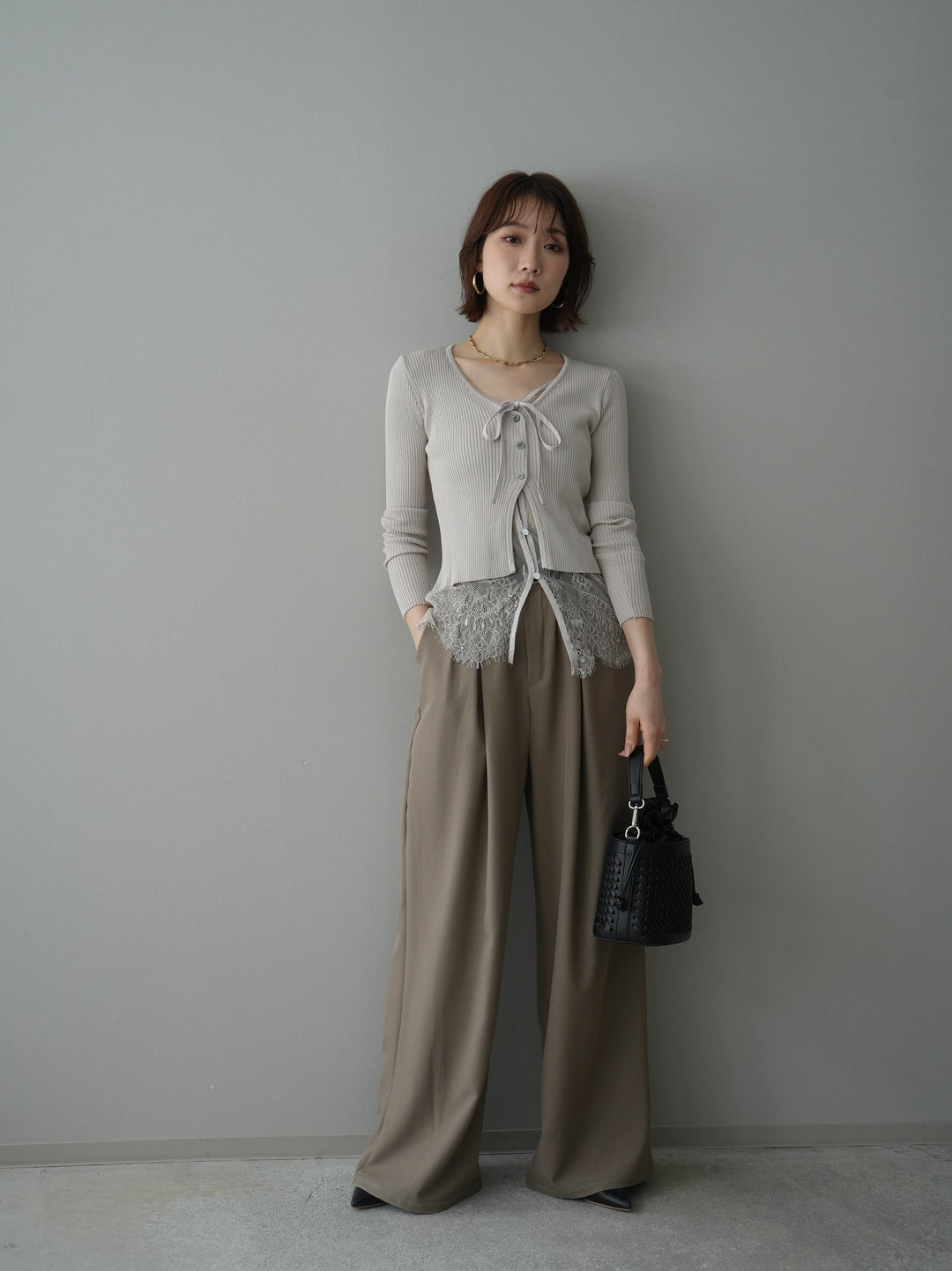 [予約]フロントリボン裾レースリブニットトップス/beige