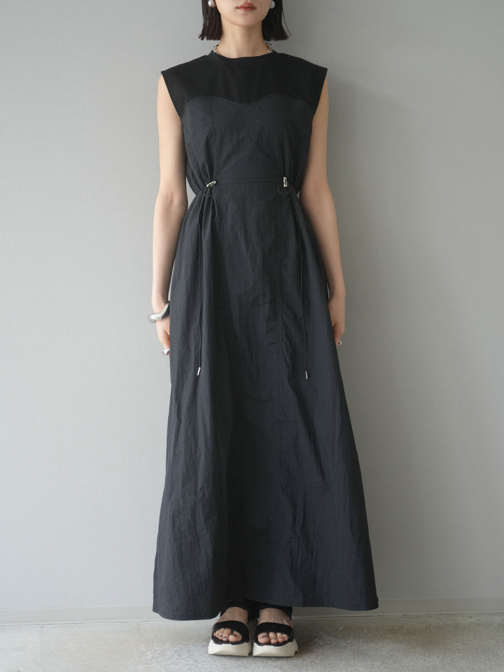 [予約]カットドッキングナイロンワンピース/ブラック