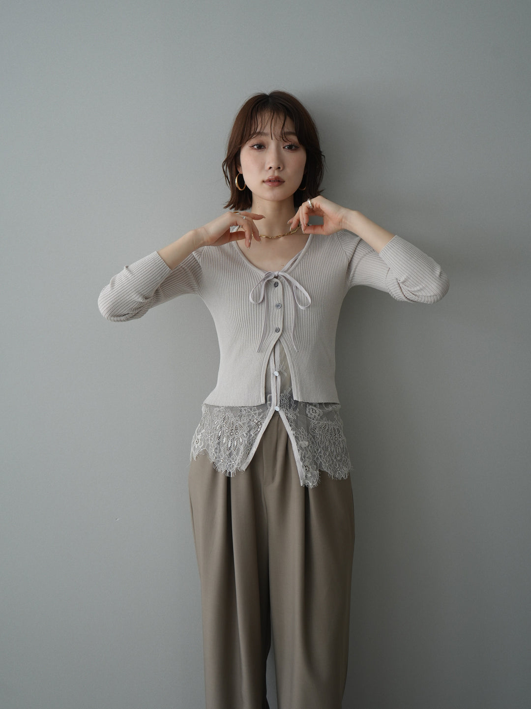 [予約]フロントリボン裾レースリブニットトップス/beige