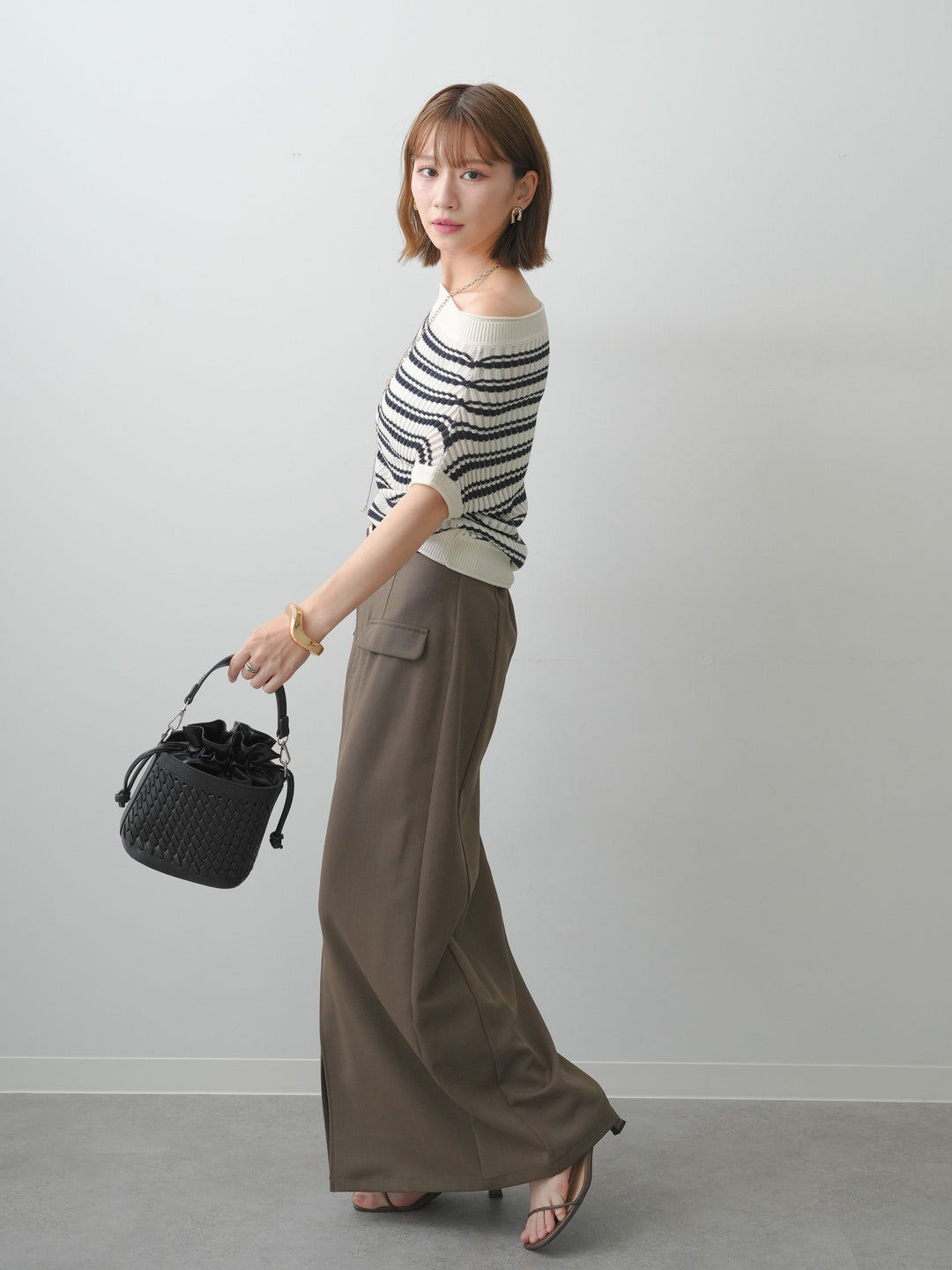 [SET]リブボーダードルマンニットトップス+クレープデシンフラップ付きストレートスカート(2set)