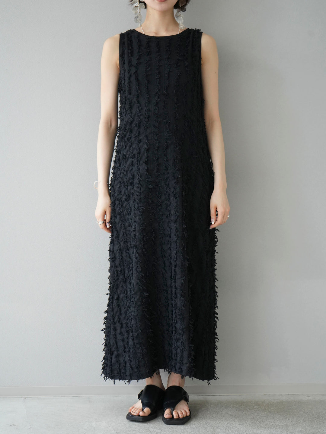 [Pre-order] Fringe Jacquard Stretch Sleeveless Dress/Black