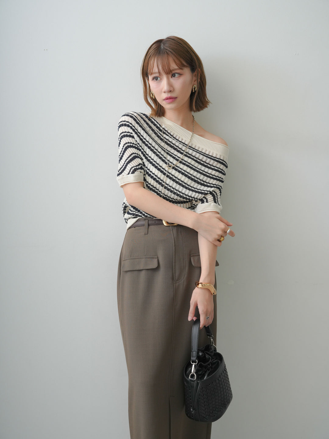 [SET]リブボーダードルマンニットトップス+クレープデシンフラップ付きストレートスカート(2set)
