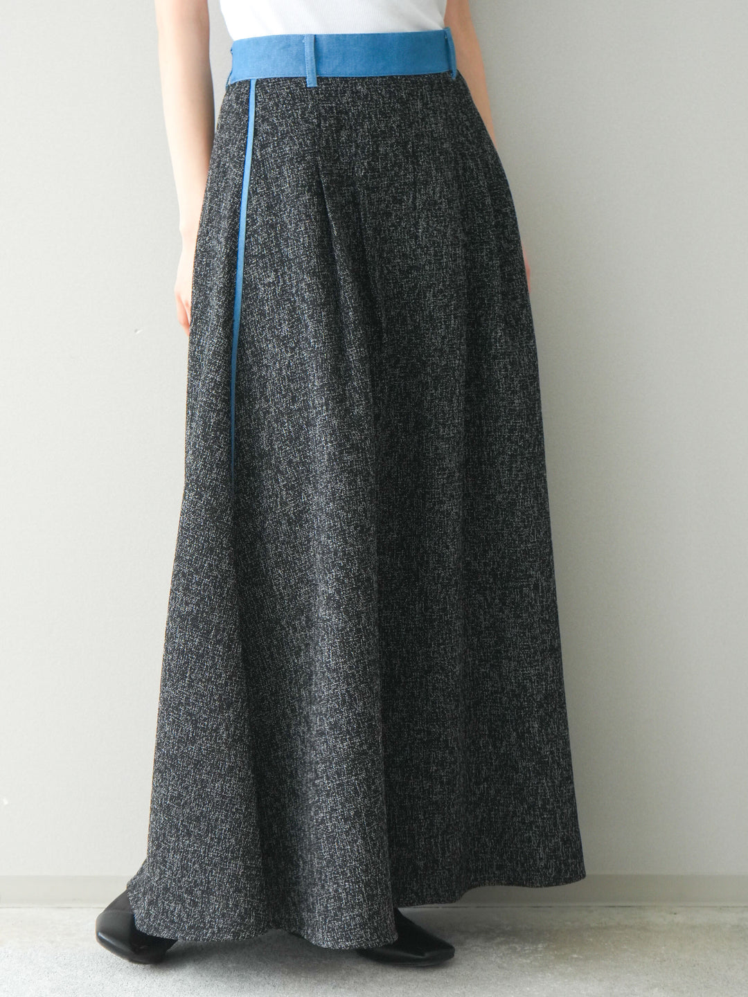 [予約]異素材サマーツイードタックフレアスカート/black