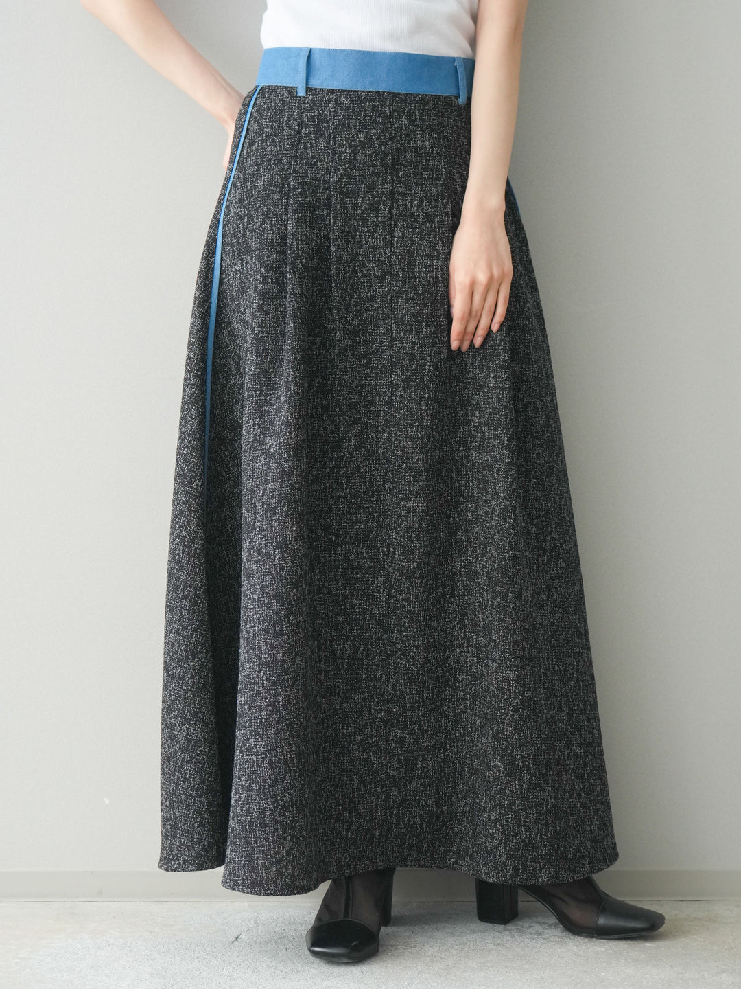 [予約]異素材サマーツイードタックフレアスカート/black