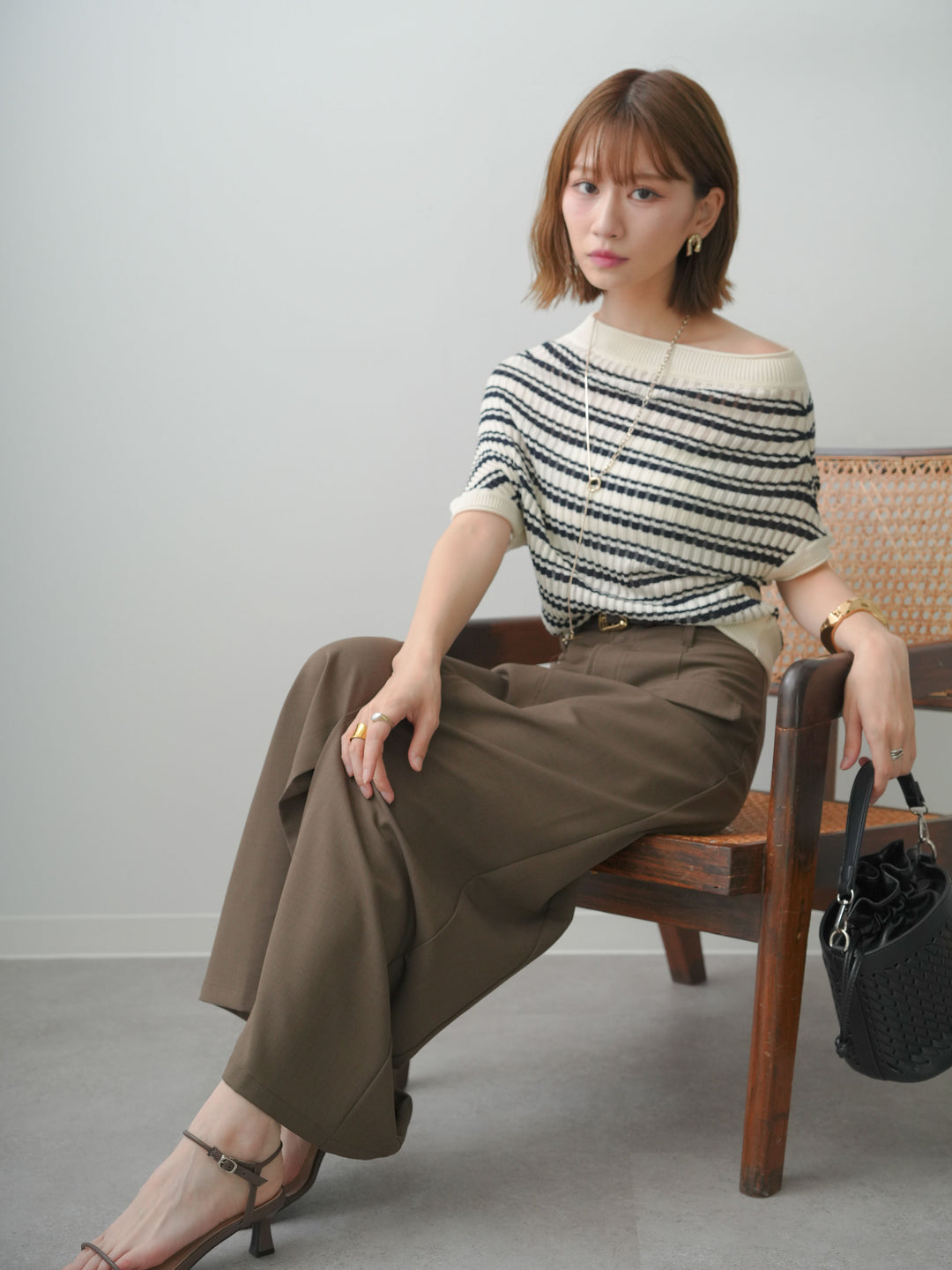 [SET]リブボーダードルマンニットトップス+クレープデシンフラップ付きストレートスカート(2set)