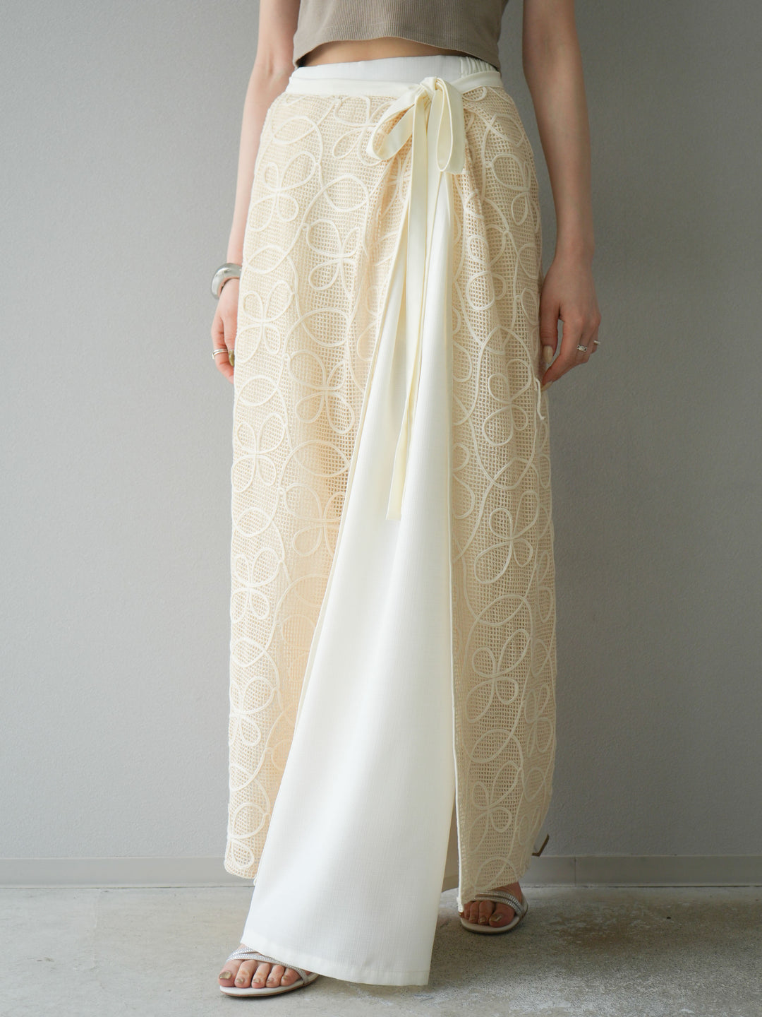 [予約]メッシュコード刺繍ラップスカート/アイボリー