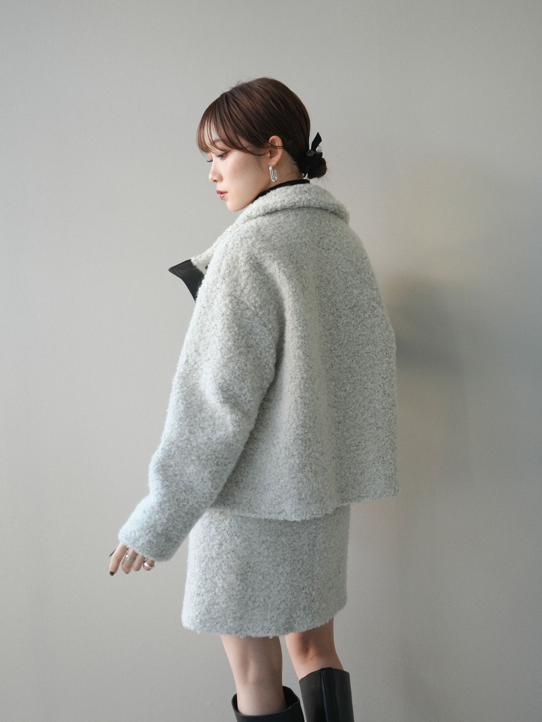 [SET]レザー切替ブークレブルゾン+袖ボタンボトルネックリブニットトップス+ブークレミニスカート(3set)