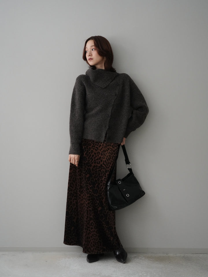 [SET]ハイネックデザインボタンニットカーディガン+レオパードベロアナロースカート(2set)