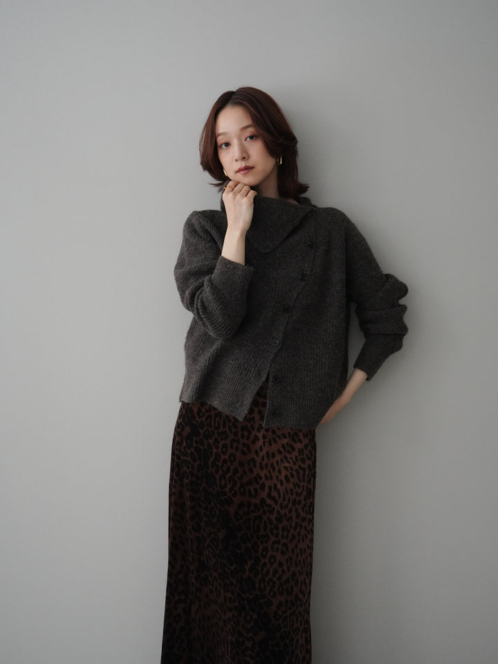 [SET]ハイネックデザインボタンニットカーディガン+レオパードベロアナロースカート(2set)