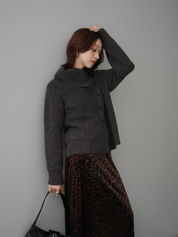 [SET]ハイネックデザインボタンニットカーディガン+レオパードベロアナロースカート(2set)