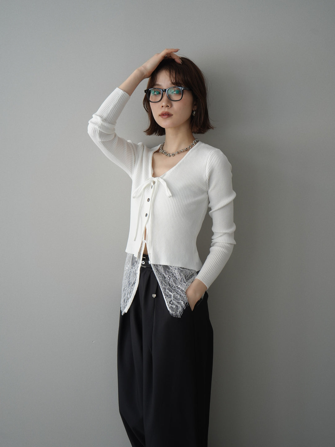 [予約]フロントリボン裾レースリブニットトップス/off