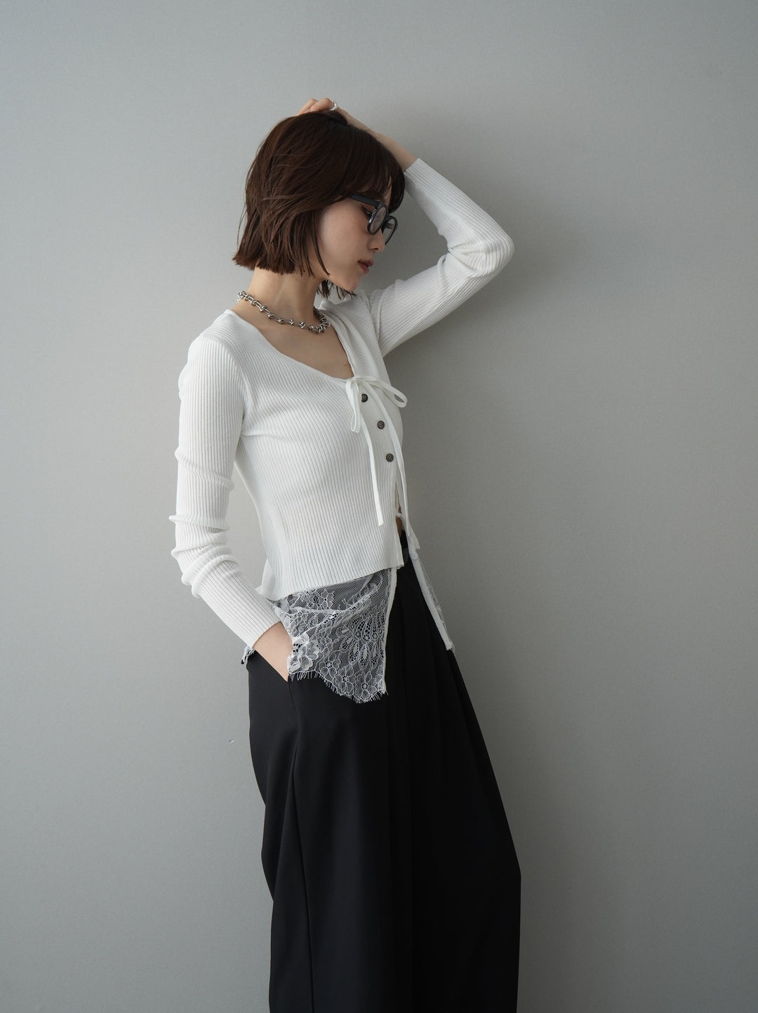 [予約]フロントリボン裾レースリブニットトップス/off