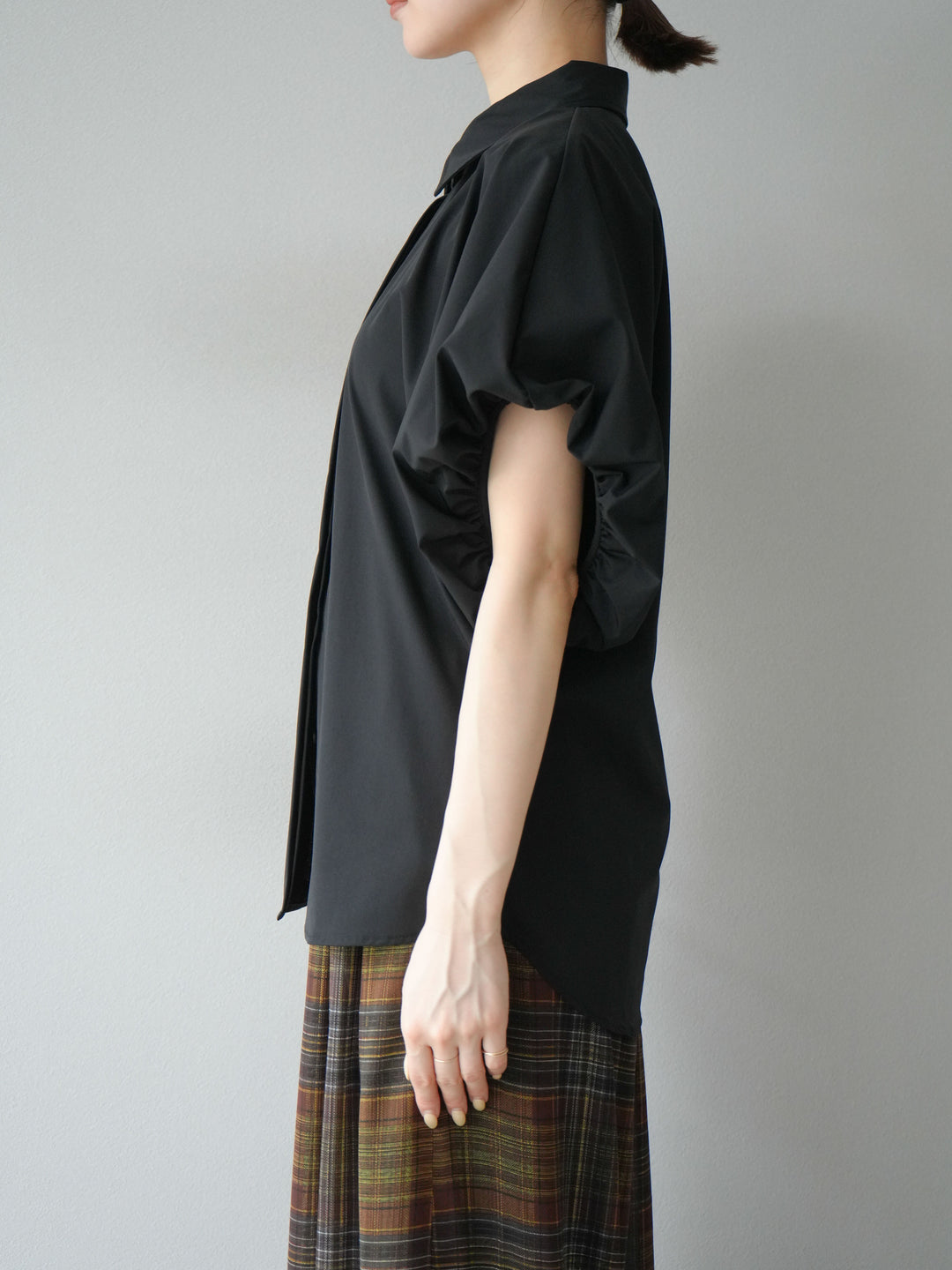 [予約]ICE TOUCHパフスリーブシャツ/ブラック