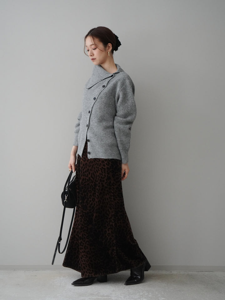 [SET]ハイネックデザインボタンニットカーディガン+レオパードベロアナロースカート(2set)