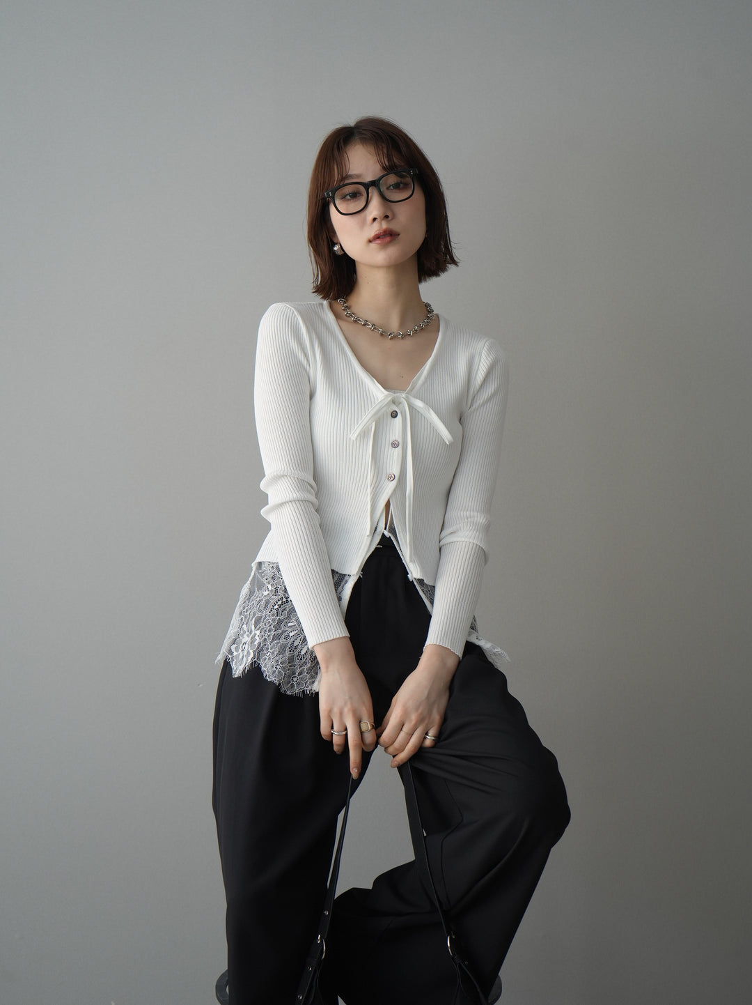 [予約]フロントリボン裾レースリブニットトップス/off