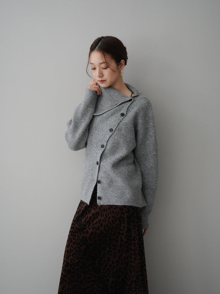[SET]ハイネックデザインボタンニットカーディガン+レオパードベロアナロースカート(2set)